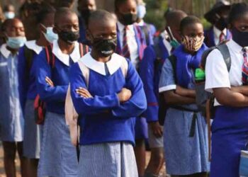 Schools defying Gov order in hot soup