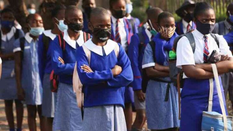 Schools defying Gov order in hot soup