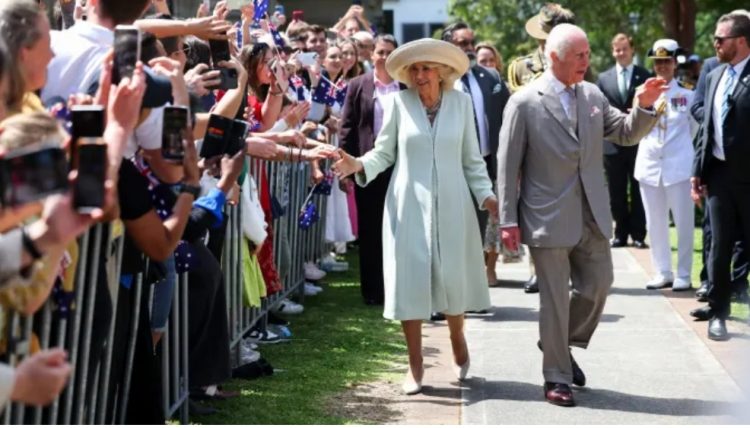 British Royal Family Embarks on Visit to Historic Churches in Australia