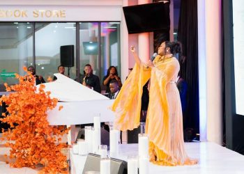 Janet Manyowa released “Worship Moments (Open Heavens),” her sixth album