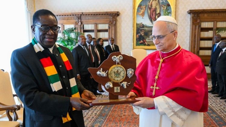Pope Leo meets with President Mnangagwa of Zimbabwe