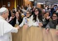 Pope Leo with young people from Rome (@Vatican Media