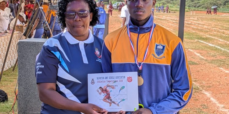 Tapiwanashe Makarawu award on the roll