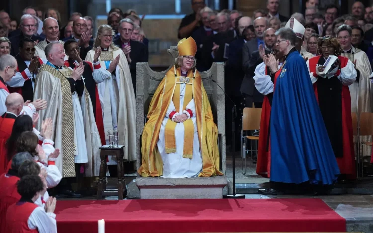 First female Archbishop of Canterbury is installed breaking church history of 1 400 years